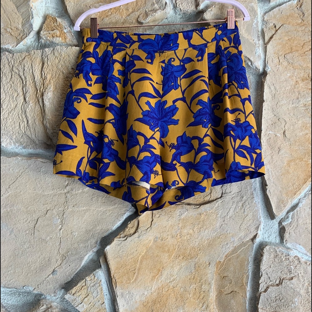 H&M floral summer shorts